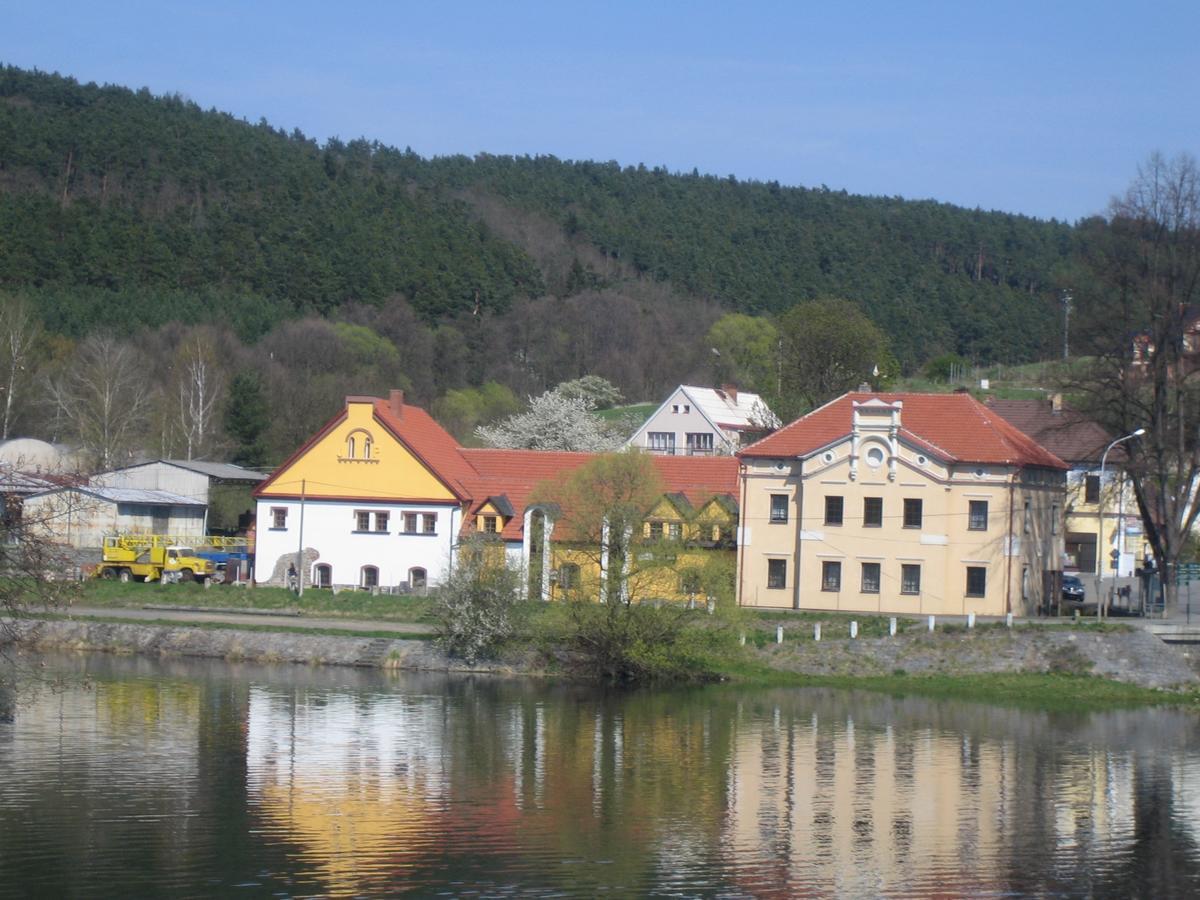 Penzion Paták Kamyk nad Vltavou Exterior foto